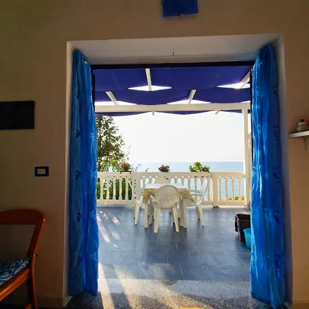 Casa Con Posto Auto